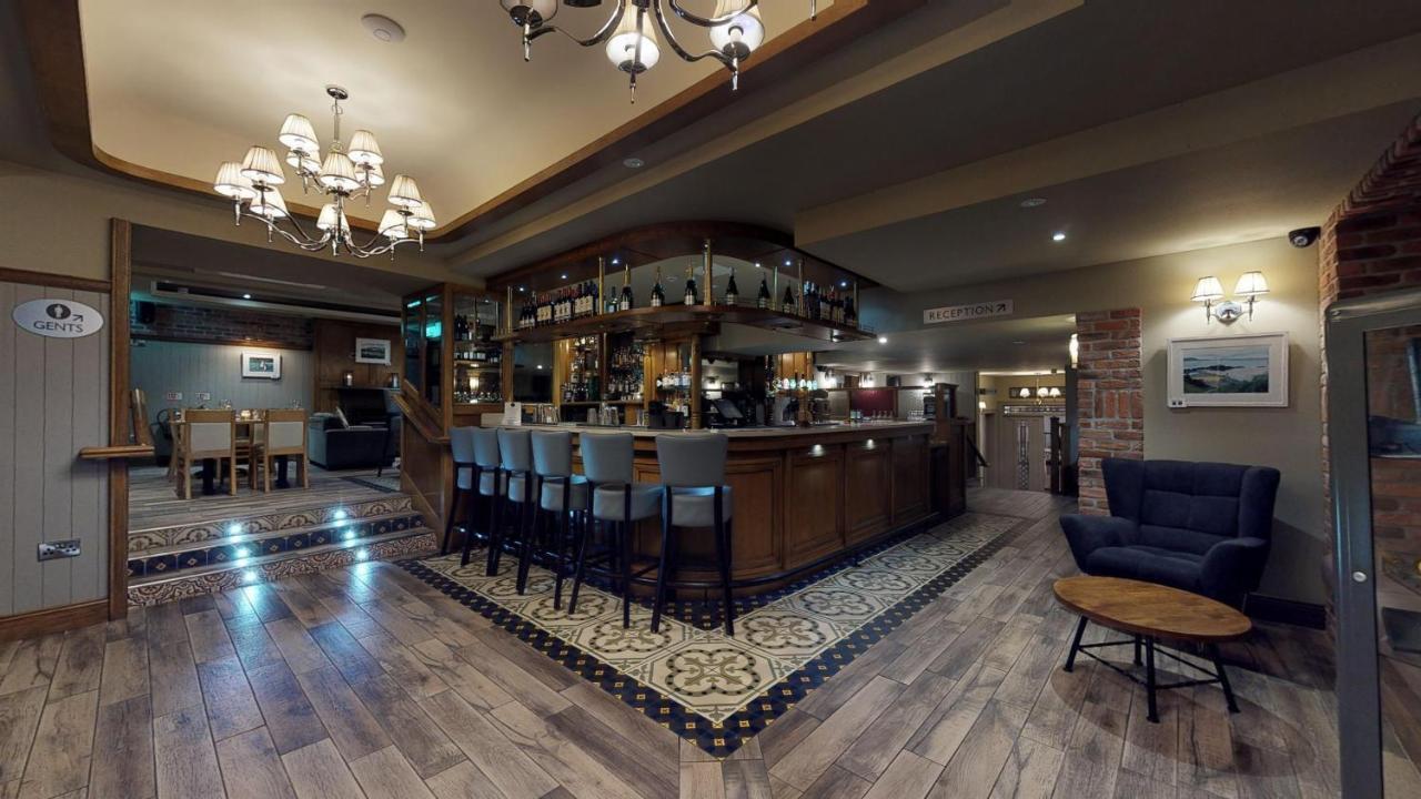 Foyle Hotel Moville Exterior foto